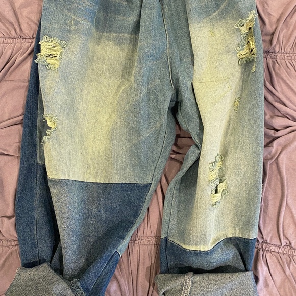 Low-slung, slouchy with Zip fly, button close, back elastic band, handdistressed - Picture 5 of 10